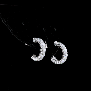 Round Shape C Hoops Earring
